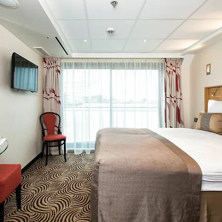 Crossgates Hotelship 4 Star - Altstadt - Köln