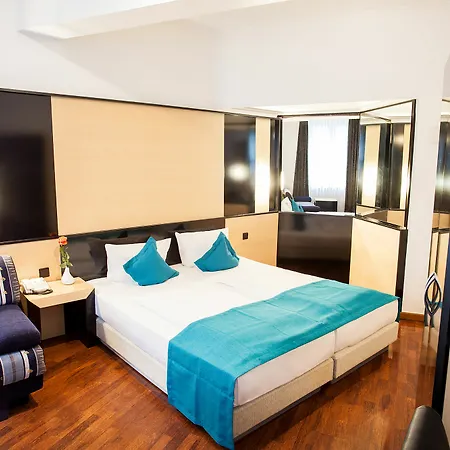 Boutique 003 Am Dom, Trademark Collection By Wyndham Colonia