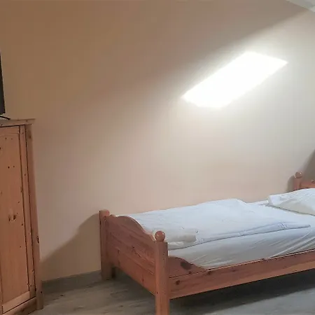 Hotel Miamarmaxipartments - Merkenicher Strasse 3*