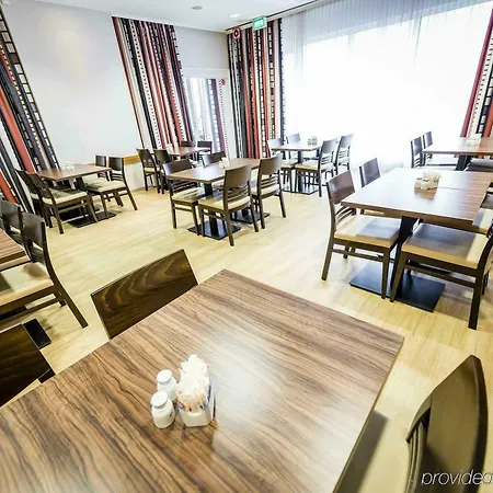 Express Muelheim By Ihg Cologne