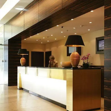 Ameron Regent Отель