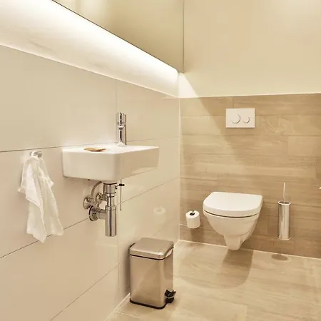 Thegreen Hotel 3*