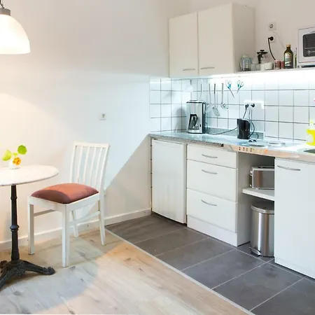 82 Vietorstrasse *