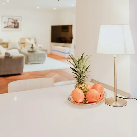 Luxury & Penthouse
