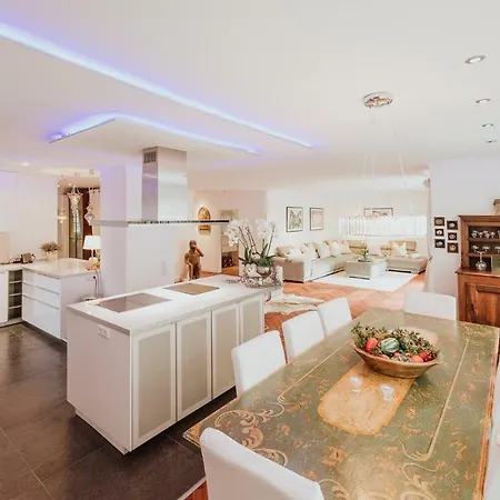 Luxury & Penthouse Apartment Cologne
