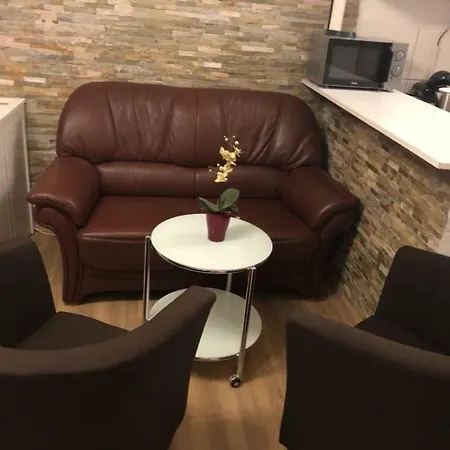 Apartment Friesenwall 3