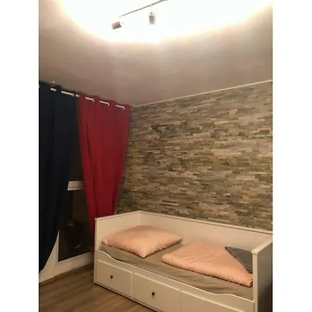 Apartment Friesenwall 3 *