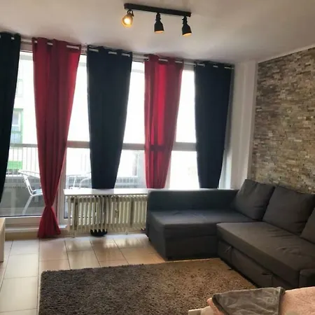 Apartment Friesenwall 2 *