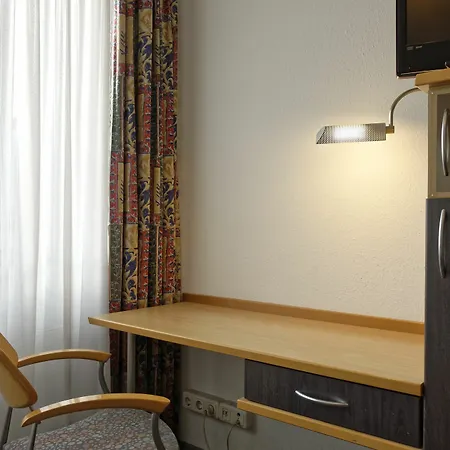 Hotel Opera 3*
