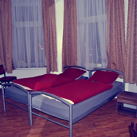 Koelnotel Hostel, &