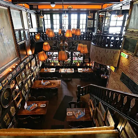 Und Restaurant Loewenbraeu Cologne