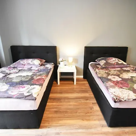 Apartment Dorya Am Ring Cologne