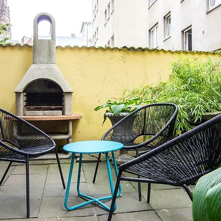 Apartment Garden *