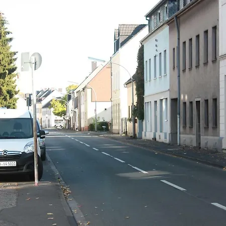 Gunstige - Simple * Köln