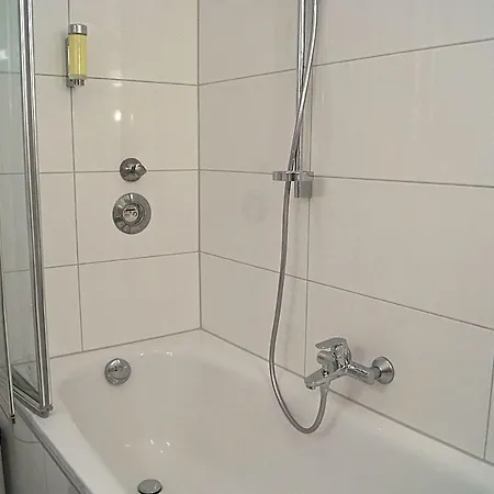 Checkinn City Apartment