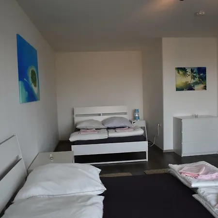 FeWo Köln Apartman *