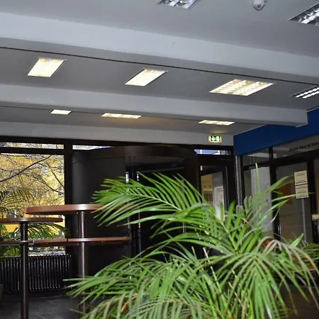 FeWo Köln Apartman *