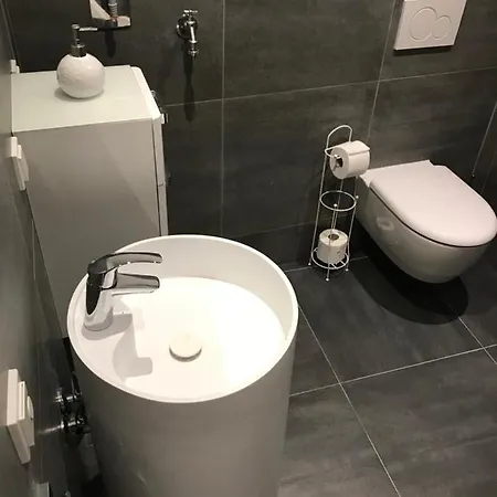 Cologne, Airport, Lägenhet *