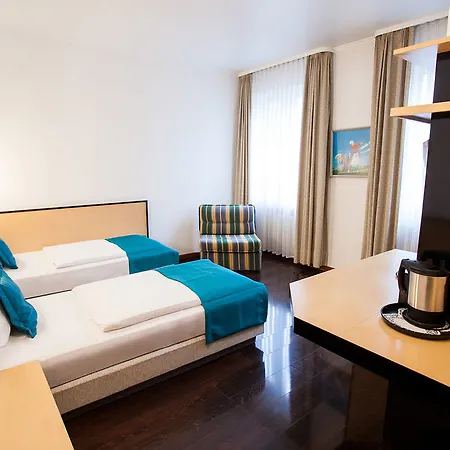 Boutique 003 Am Dom, Trademark Collection By Wyndham 3* Colonia