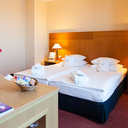 Plaza Premium Hotel Cologne
