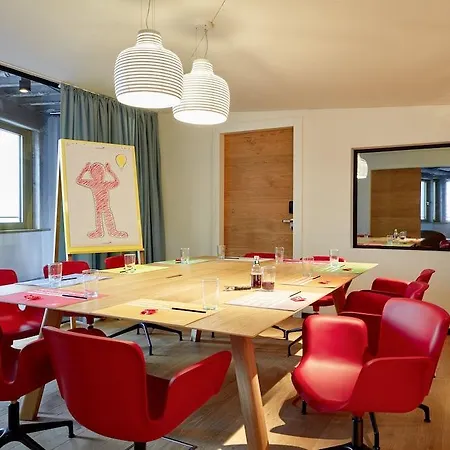 25hours The Circle Hotel