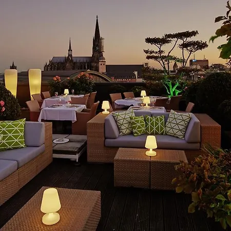 Savoy Hotel 4*