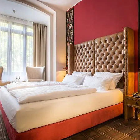 Hotel The Ascot 4*