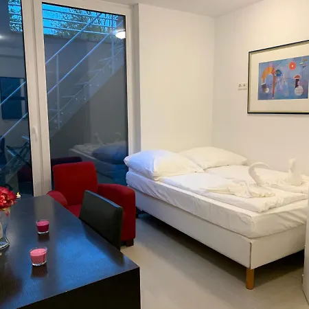 Apartment Lovely Studio West 1 Cologne