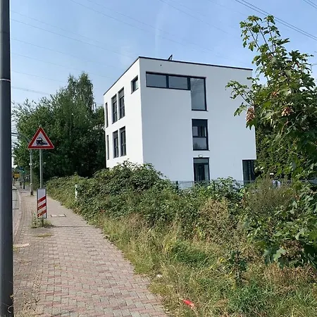 Apartment Lovely Studio West 1 Cologne