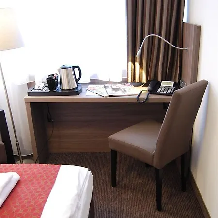 Hotel Dom Am Romerbrunnen