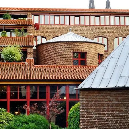 Hotel Maternushaus 4*