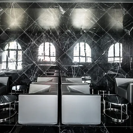 Black Hotel 4*