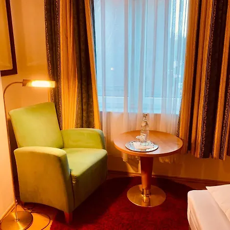 Zur Eule Guest house Cologne