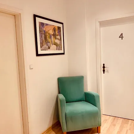 Zur Eule Guest house Cologne