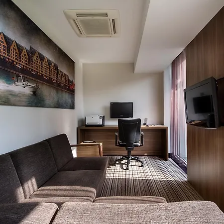 Hotel Wyndham 4*