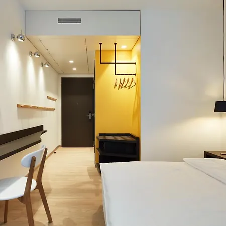 Hotel Im Leskanpark Cologne