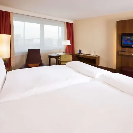 Pullman 4*