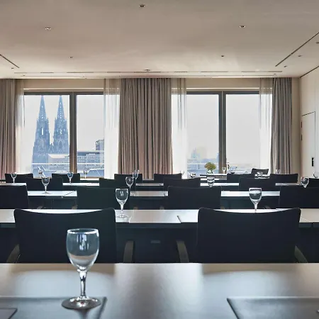 Pullman 4* Cologne