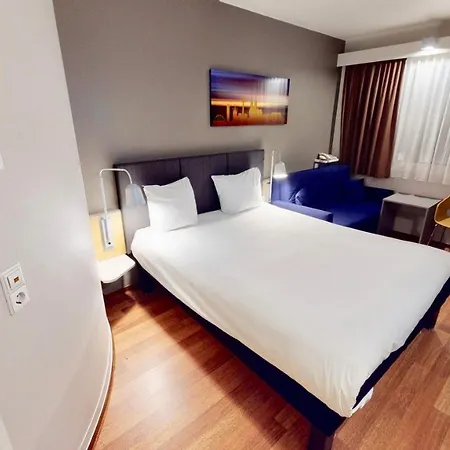 Hotel Ibis Airport
