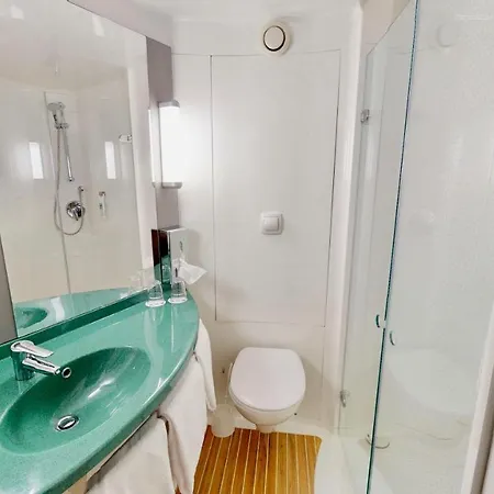 Hotel Ibis Airport