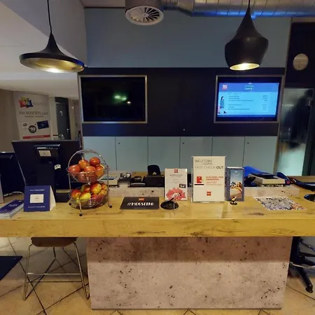 Ibis Airport 3*