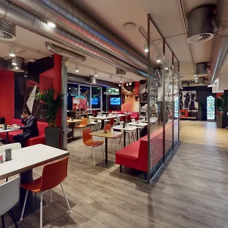 Ibis Airport 3*