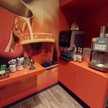 Ibis Airport Hotel 3*