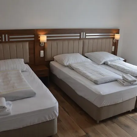 Hotel Colonia Hotel 2*