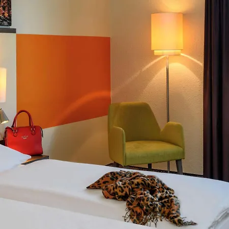 Mercure West Hotel