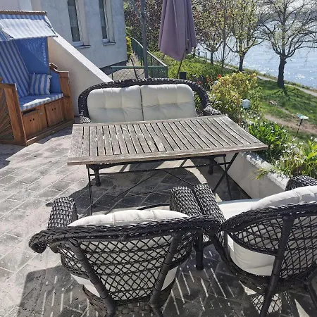 Haus Am Rhein Holiday home *