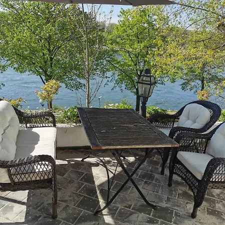 Holiday home Haus Am Rhein *