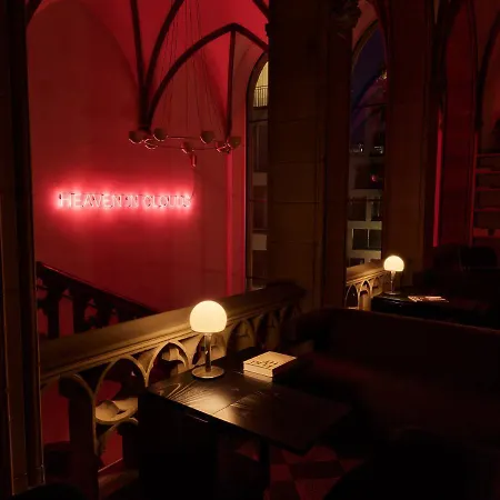 The Qvest Hideaway 4* Keulen