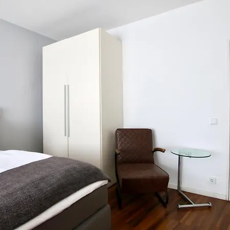 Apartment Arthouse Im Pantaleonsviertel *