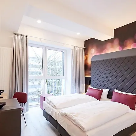 Hotel Loft Am Ring Cologne